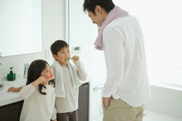 家族で歯磨き