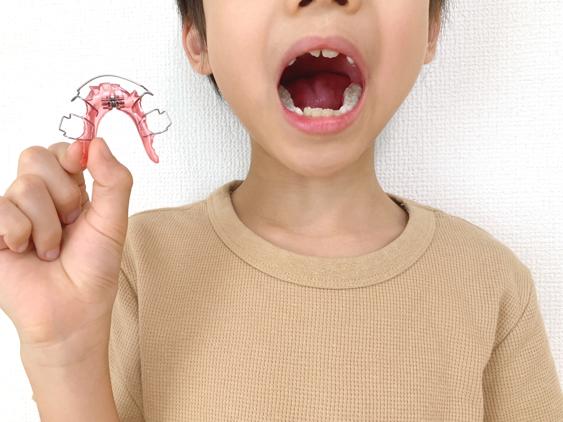 あごの成長を活かした負担の少ない矯正
